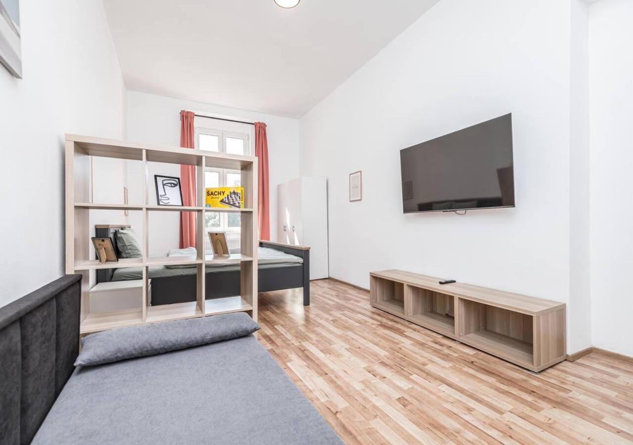Elegance Apartments Прага Екстериор снимка